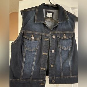 Wax Jean Faded Vest